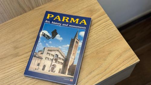 Lubiana Apartment | Monolocale per 2 nel Centro di Parma - Aurea Suite !