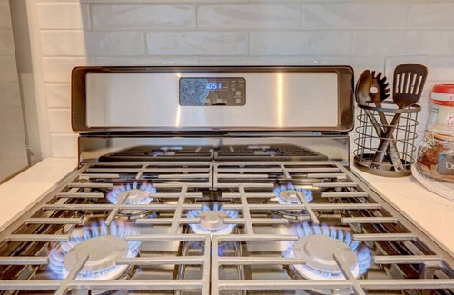 Stroudsburg House | Monroe24 · BrickStone Lodge-Modern King Suite near Main St-C