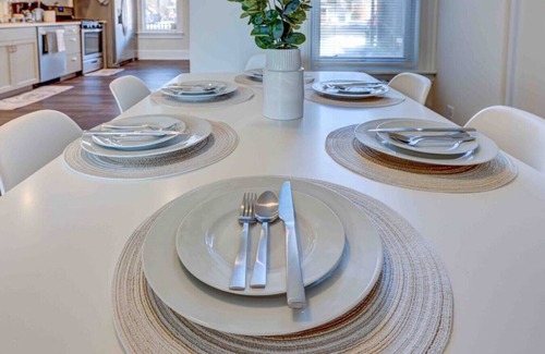 Stroudsburg House | Monroe26 · BrickStone Lodge- Boho Style home near Main St-C