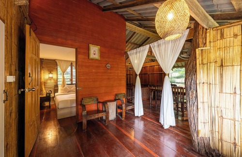 Mae On Hotel | Monruamsuk Homestay Cafe And Bistro