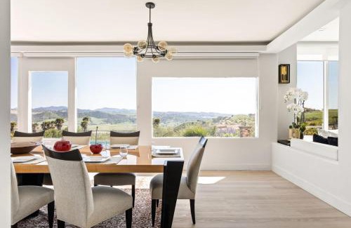 Fallbrook House | Monserate Wine Country w Infinity Pool Views
