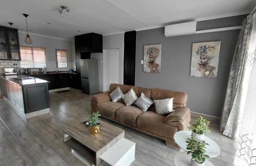Newcastle Apartment | Mont Pelaan 39