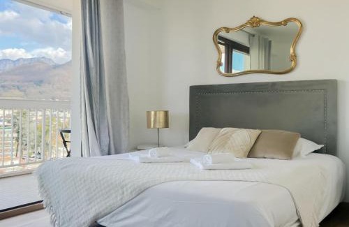 Annecy Apartment | Mont Royal - piscine - balcon vue imprenable sur les montagnes