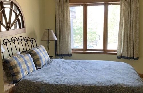 Domaine Nansen House | Mont Tremblant House - Mountain Access