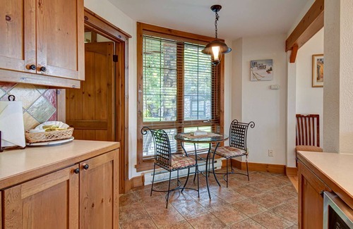 Mont-Tremblant Condo | Mont-Tremblant - L'Equinoxe | 172-1
