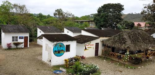 Montanita House | Montañita Garden Hostal