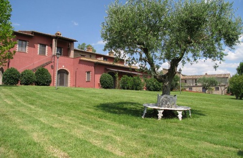 Magione Apartment | Montali Apartment