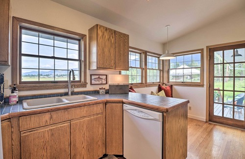 Columbia Falls Cottage | Montana Cottage: Easy Drive to Glacier Nat’l Park!