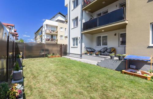 Tractorul Apartment | Montana Garden