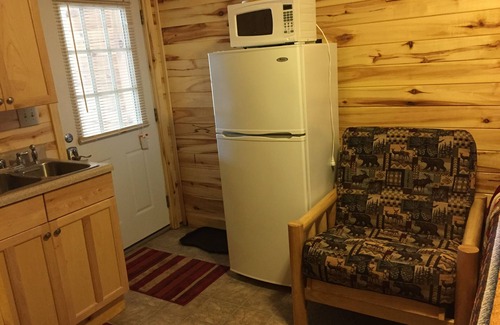 Gardiner Apartment | Montana's Yellowstone Bear Den- Small/Simple Efficiency Apartment