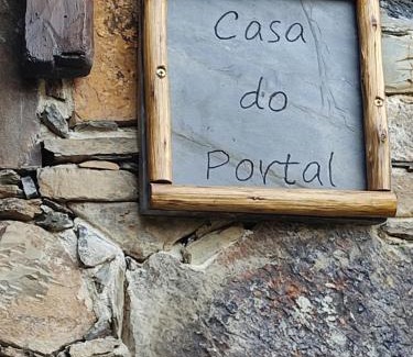 Lousa House | Montanhas do Xisto - Casa do Portal