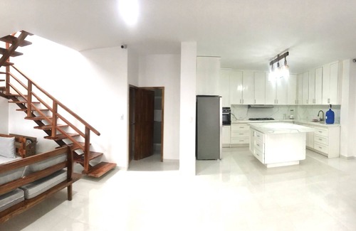 Manglaralto House | Montañita beach, Beachfront Villa with pool with a side bbq
