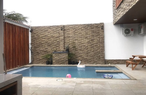 Manglaralto House | Montañita beach, Beachfront Villa with pool with a side bbq
