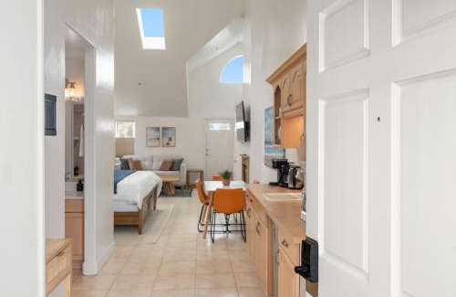 Half Moon Bay House | Montara Penthouse Elevated Comfort Above Downtown Half Moon Bay