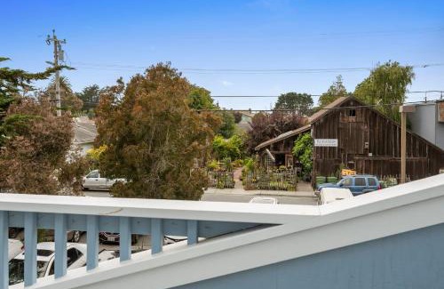 Half Moon Bay House | Montara Penthouse Elevated Comfort Above Downtown Half Moon Bay