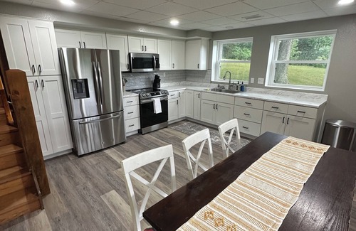 Licking Cabin | Montauk Nature Retreat - 3 miles to Montauk State Park on Acreage!