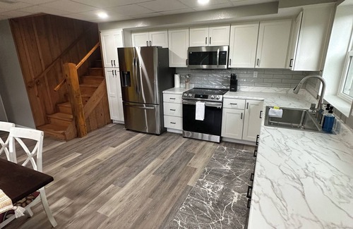 Licking Cabin | Montauk Nature Retreat - 3 miles to Montauk State Park on Acreage!