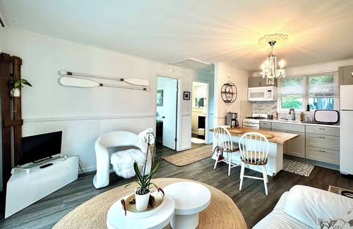 Montauk Cottage | Montauk Tranquil Cottage on Fort Pond