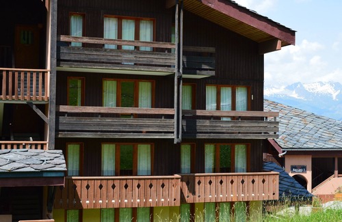 Bellentre Apartment | MONTCHAVIN LA PLAGNE (les Coches) APART 6 to 8 PERS SOUTH FACING AND SKIING TO THE FEET