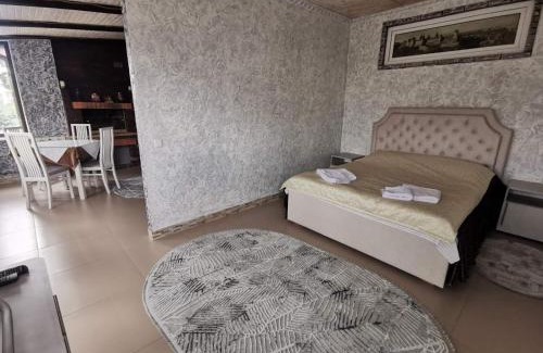 Kamenets-Podol'skiy Hotel | Monte-Kristo Hotel