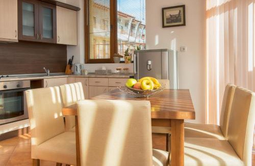 Sunny Beach Villa | Montemar Villas