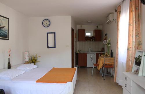 Sveti Stefan Apartment | Monten