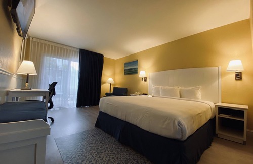 Downtown Monterey Hotel | Monterey Bay Lodge
