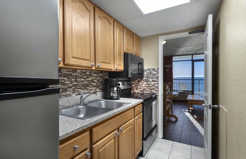 Myrtle Beach Hotel | Monterey Bay Suites