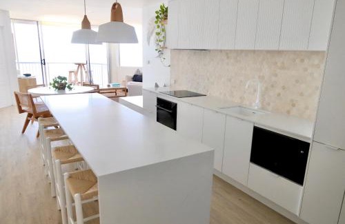 Caloundra Apartment | Monterey Lodge - Unit 18, 27 Warne Terrace, Kings Beach Caloundra