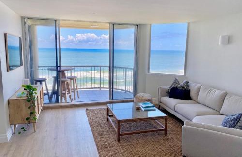 Caloundra Apartment | Monterey Lodge - Unit 18, 27 Warne Terrace, Kings Beach Caloundra