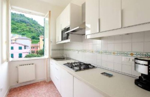 Borgo Antico Apartment | Monterosso 30 metresfrom the beach, wonderful sea view free wi- fi parking