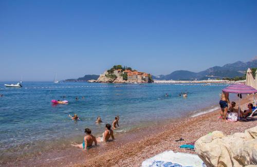 Sveti Stefan Apartment | Montesan Luxury Apartment Beach Front