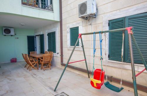 Sveti Stefan Apartment | Montesan Luxury Apartment Beach Front