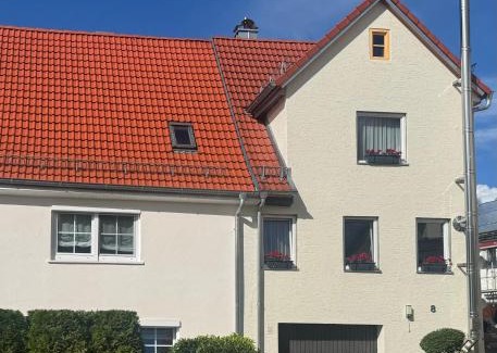 Aalen House | Monteurhaus mit 5 separaten Schlafzimmern für 9 Personen, 24 h check in