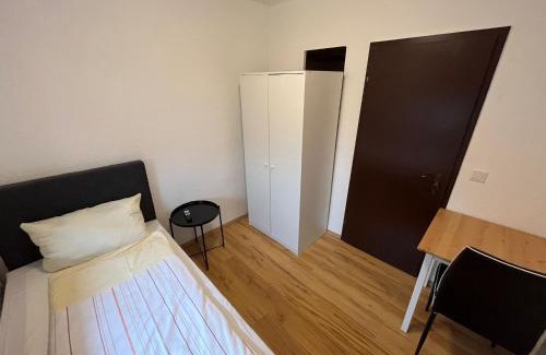 Neumuenster Apartment | Monteurwohnungen nähe Holsten Galerie