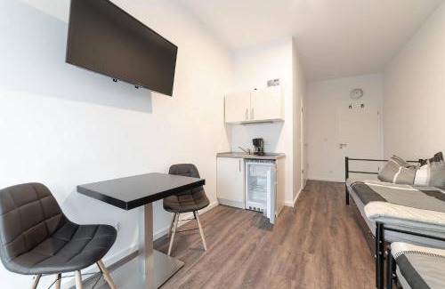 Weissensee House | Monteurzimmer Berlin Pankow mit Dachterrasse - Nur 10 min. von der A10 - 3 Zimmer/7 Betten