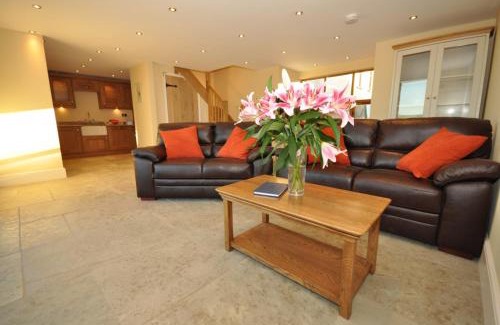 Littleham House | Montgomery Barn