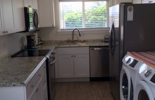 Escondido Condo | Monthly Rate Discount. Wine & avocado country, I-15, 10 min. Golf Course 2 Blks