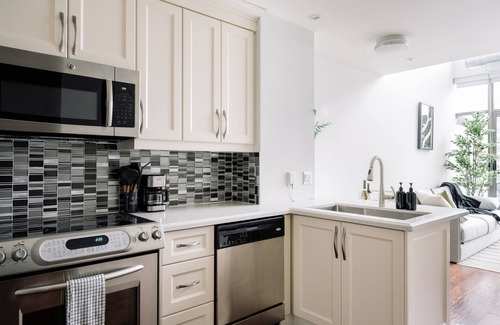 Bathurst Quay Apartment | Monthly Rental at Tip Top Lofts
