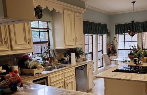 Clear Lake City Bed & Breakfast | Monthly stay - Private room with full bed in Luxury Clear Lake house