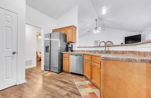 Southaven House | MONTHLY STAYS-Charming 4BR Southaven Home-Near Stateline, Silo Square.