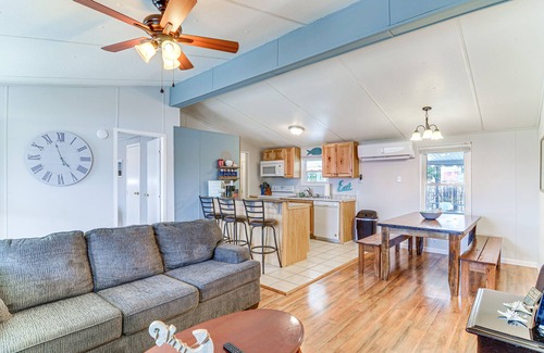 Monticello House | Monticello Home w/Deck & Fire Pit < 1 Mi to Water