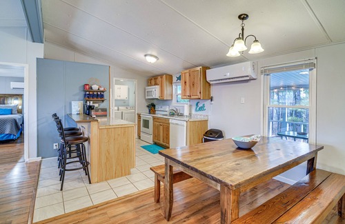 Monticello House | Monticello Home w/Deck & Fire Pit < 1 Mi to Water