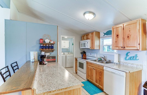 Monticello House | Monticello Home w/Deck & Fire Pit < 1 Mi to Water