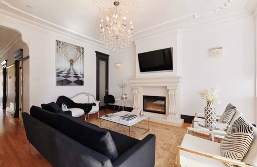 Little Italy House | Montréal Spacious Elegant 4BR Villa House Comfy 4 Family & Groups