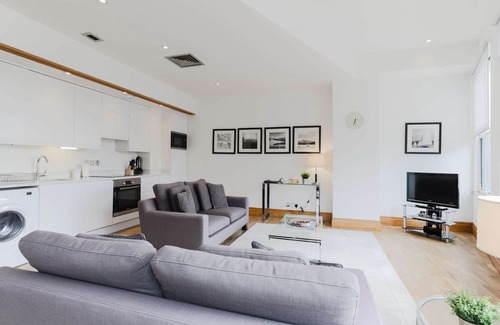 Billingsgate Apartment | Monument by Excel Apartments, London – Perfect for Short Lets and Corporate Stays