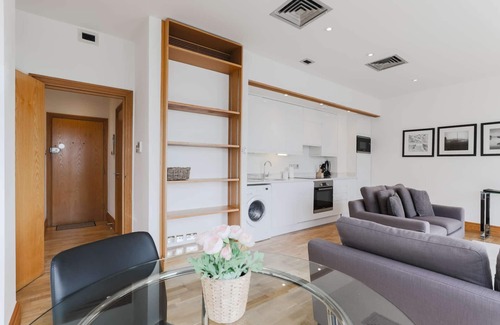 Billingsgate Apartment | Monument by Excel Apartments, London – Perfect for Short Lets and Corporate Stays