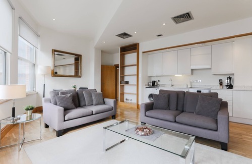 Billingsgate Apartment | Monument by Excel Apartments