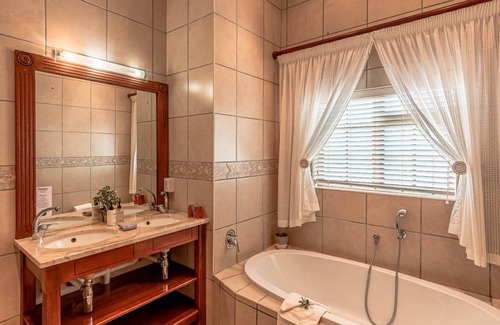 Volmoed House | Mooiplaas Guesthouse