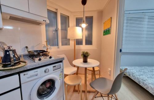 Cheongpa-dong Apartment | Mook Seoul
